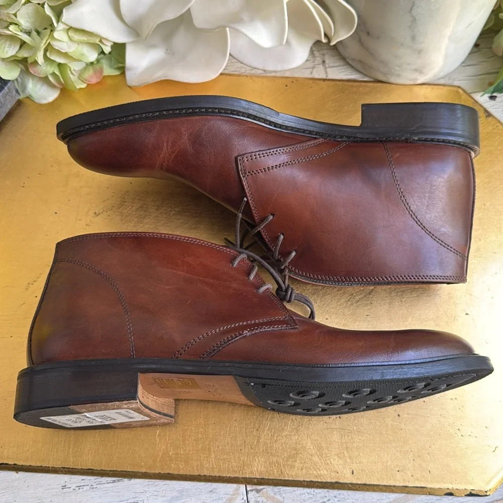 To Boot New York Adam Derrick Chukka Boots in Brown Variated Leather